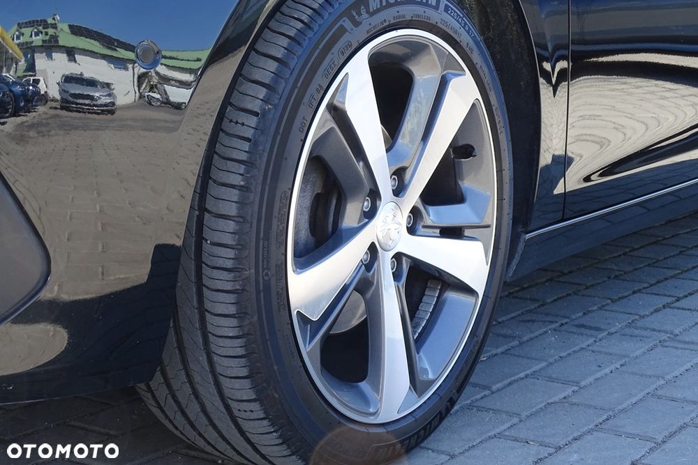 Peugeot 308 BlueHDi FAP 130 EAT8 Stop & Start GT Pack - 7