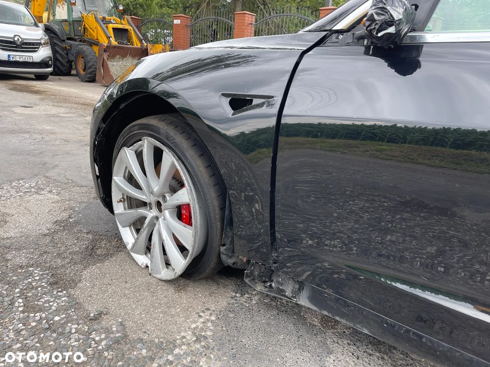 Tesla Model 3 Langstreckenbatterie Allradantrieb Dual Motor - 38