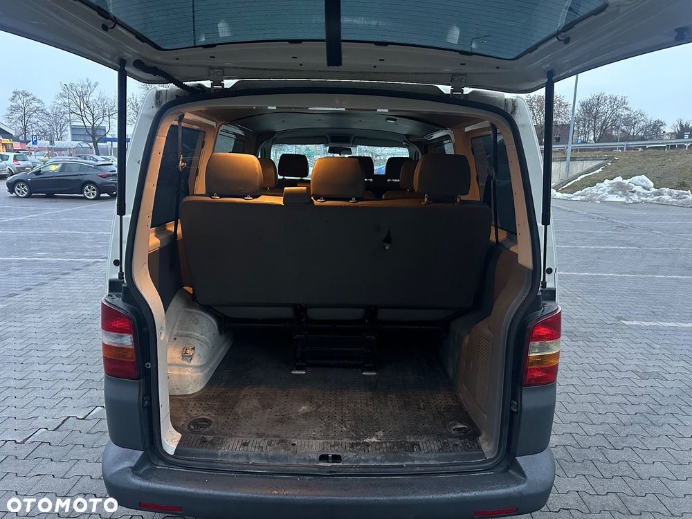 Volkswagen Transporter - 8