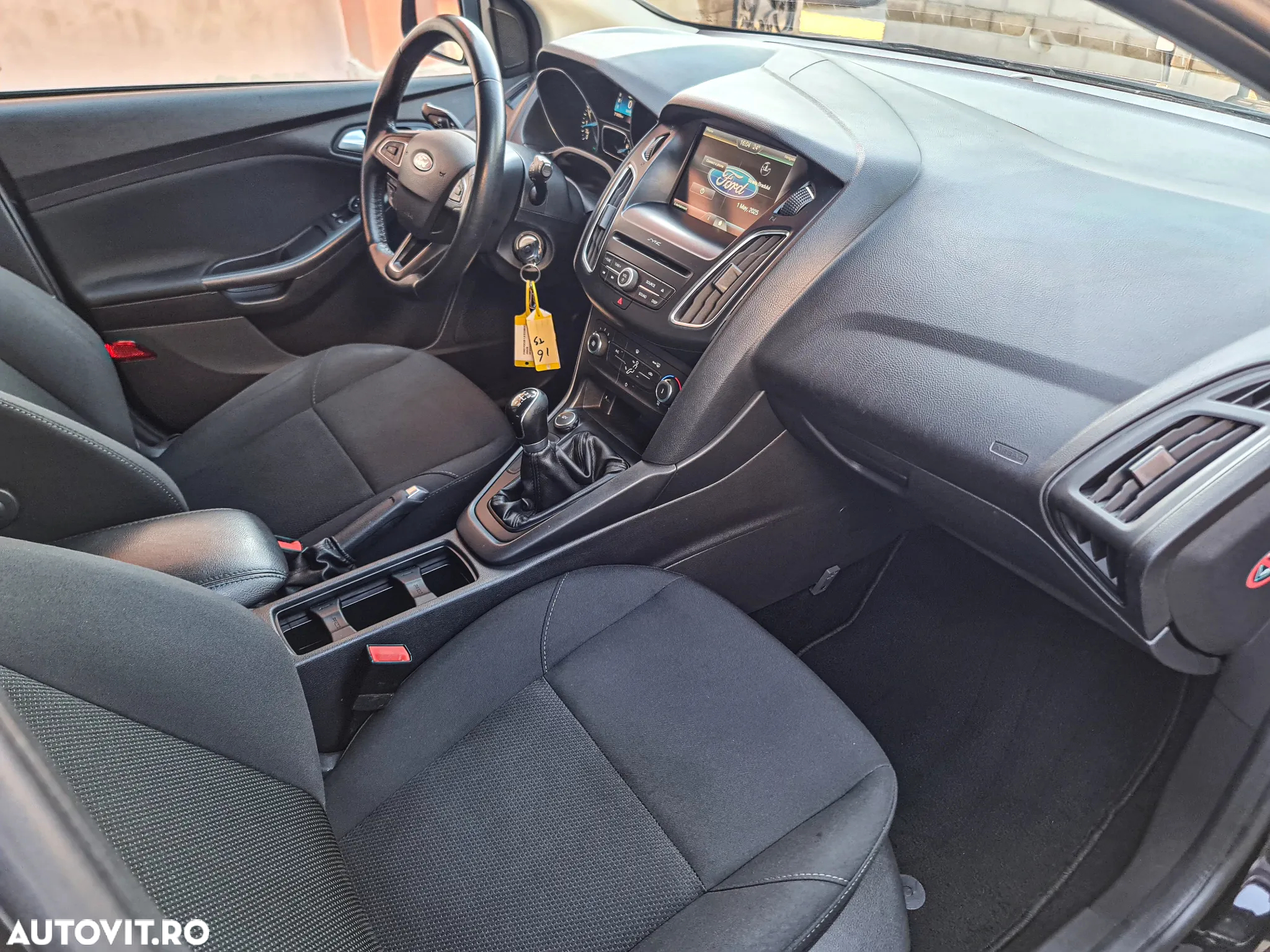 Ford Focus 1.0 EcoBoost 99g Start-Stopp-System Business Edition - 11