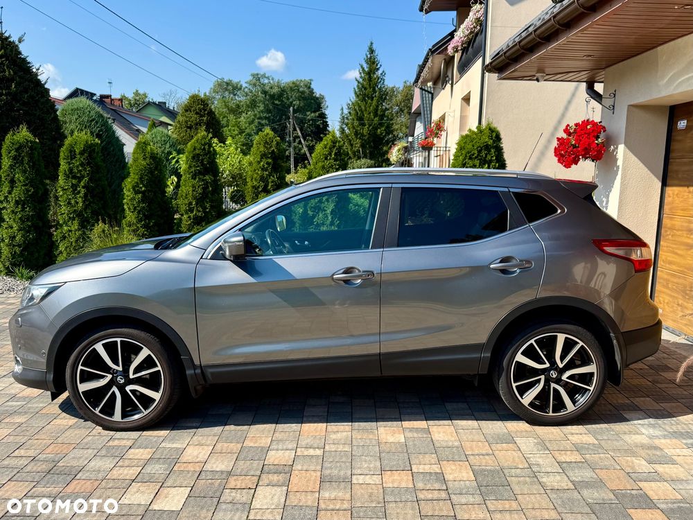 Nissan Qashqai 1.6 DIG-T TEKNA+ - 2