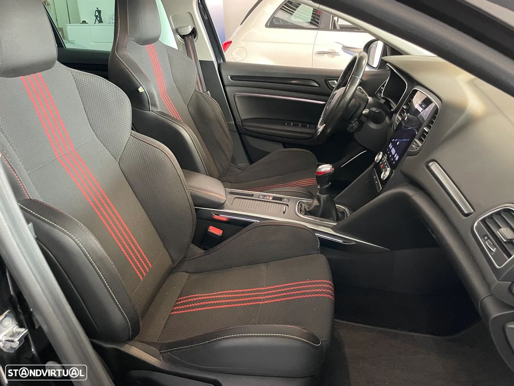 Renault Mégane Sport Tourer 1.5 Blue dCi R.S. Line - 11
