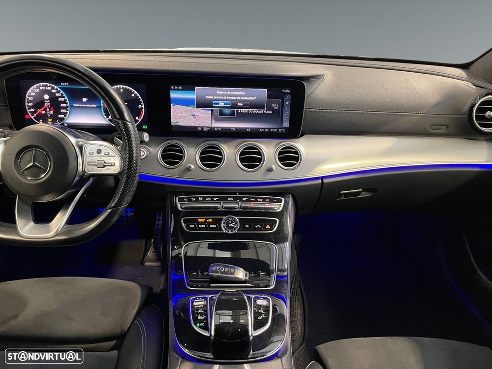 Mercedes-Benz E 300 d AMG - 12