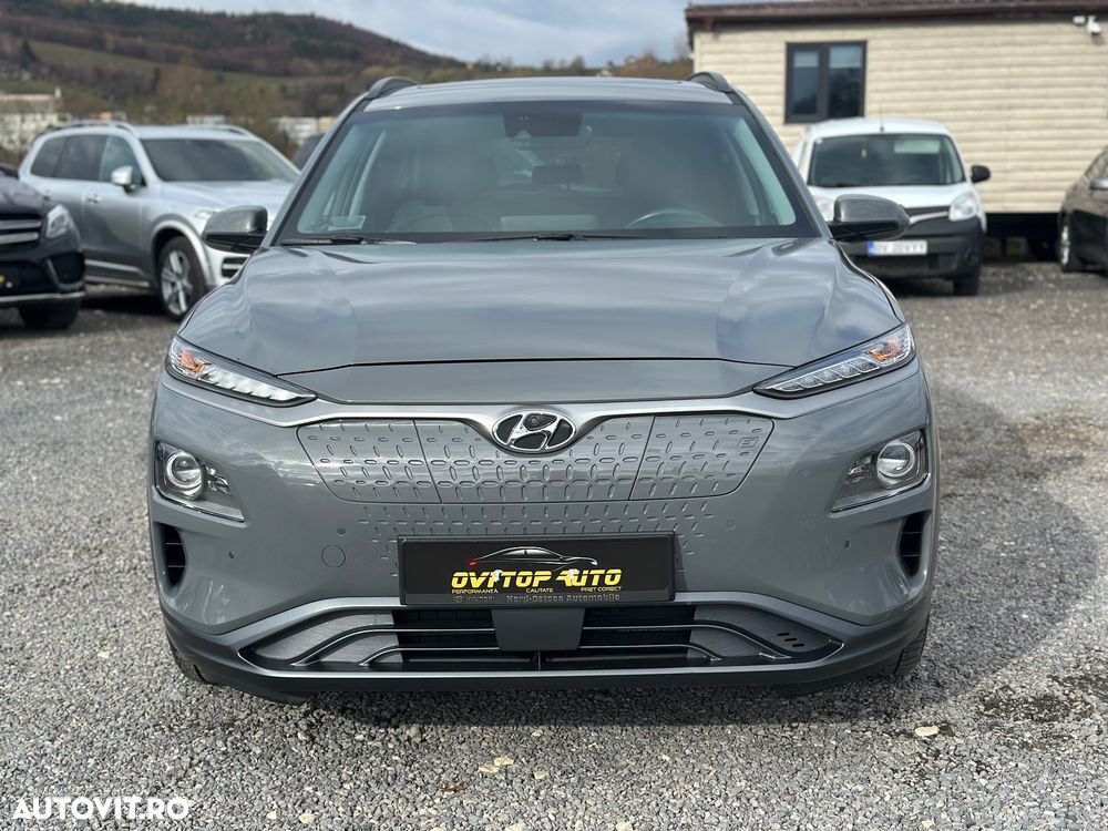 Hyundai KONA EV Premium - 2