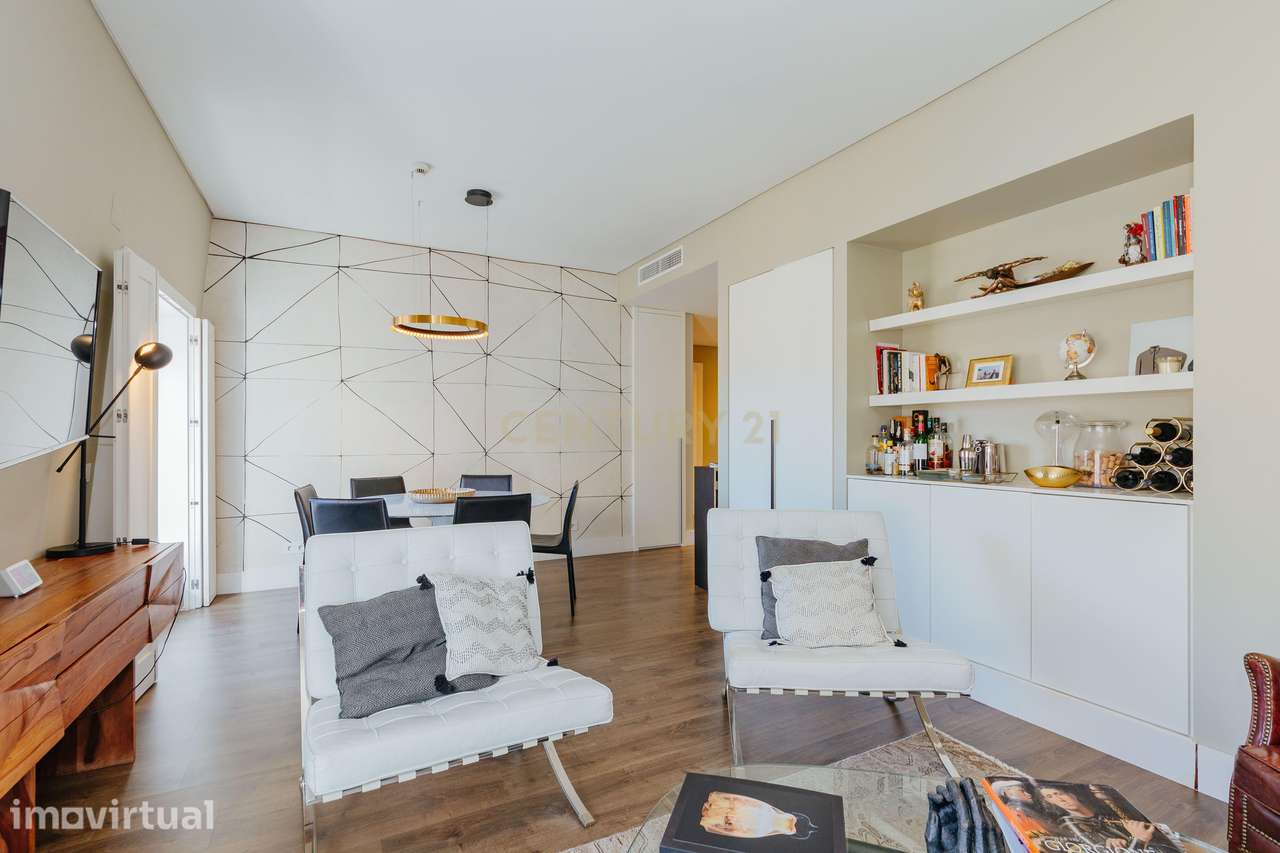 Apartamento T3 no Chiado, com varanda e estacionamento, perto de todas - Grande imagem: 4/30