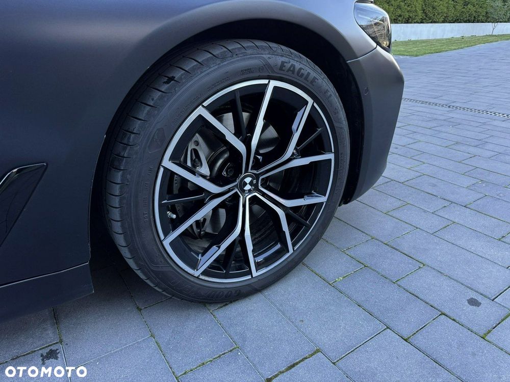 BMW Seria 5 530d xDrive M Sport Edition - 10