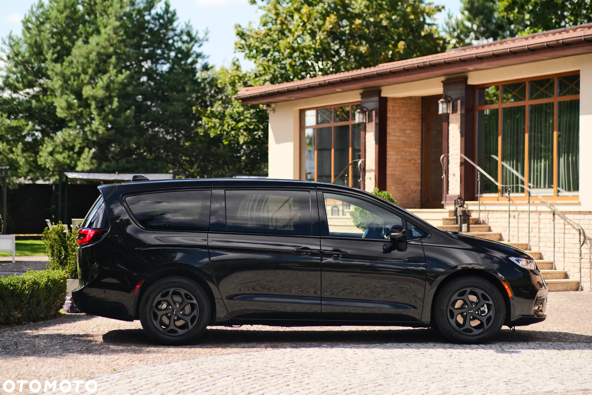 Chrysler Pacifica - 7