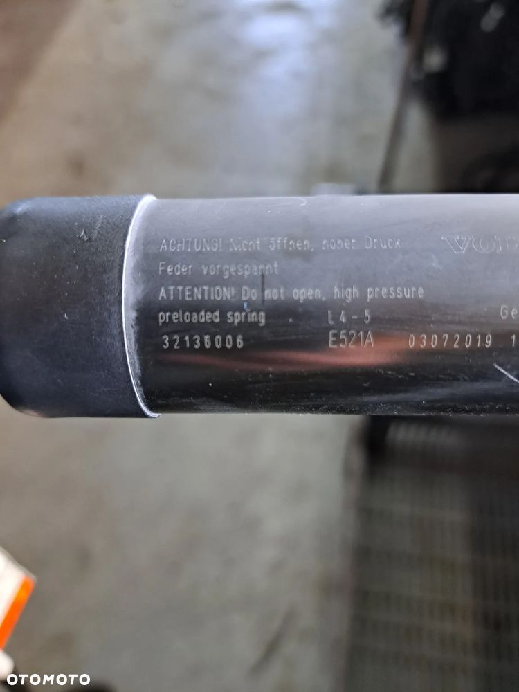 Volvo XC60 siłownik teleskop klapy elektrycznej 32136006 - 2