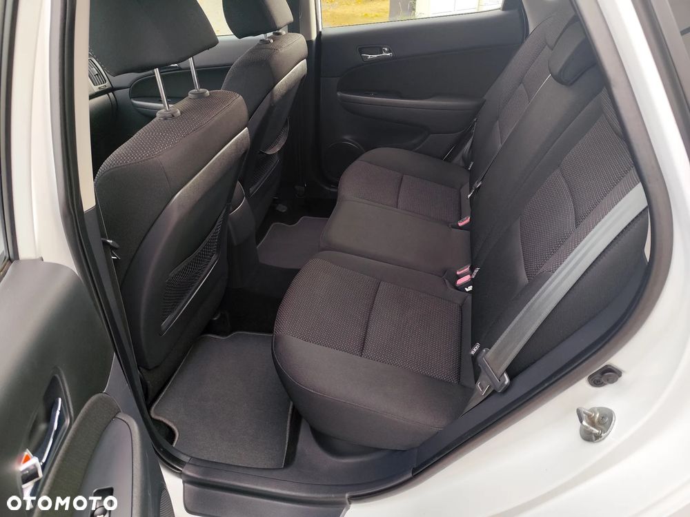 Hyundai i30 1.6 Premium - 15