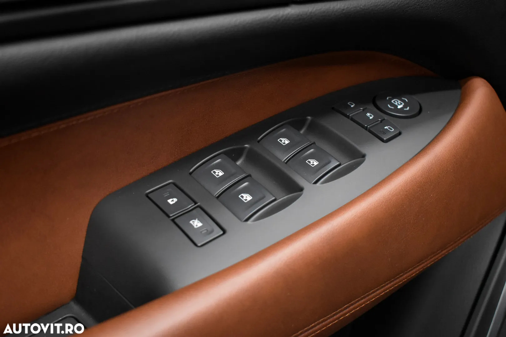 Cadillac Escalade 6.2 V8 Platinum - 24