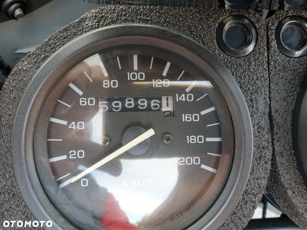 Honda XRV - 10