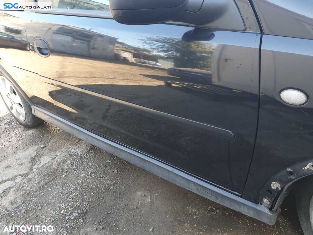 Usa Portiera Dreapta Dezechipata Opel Corsa C Coupe 2 Usi 2000 - 2006 Culoare 2HU - 2