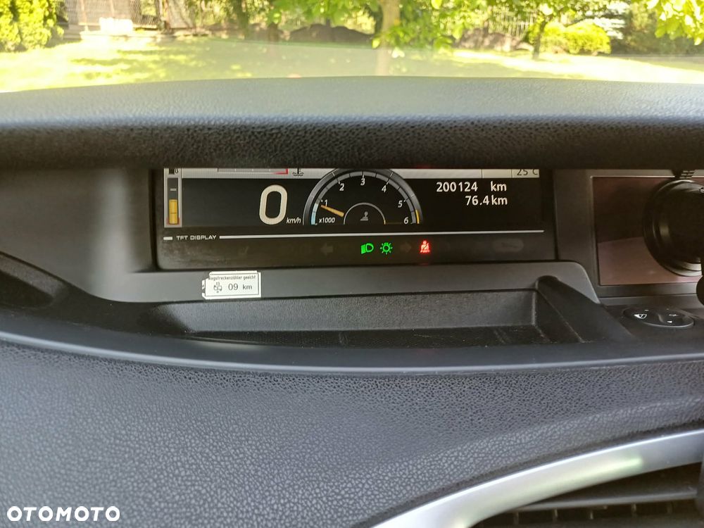 Renault Scenic - 8