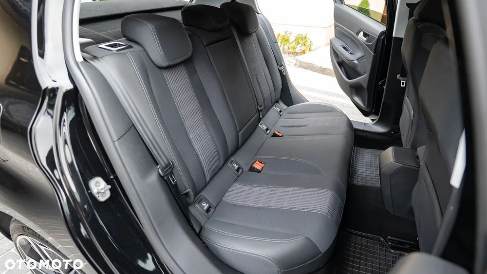 Peugeot 308 BlueHDi 130 EAT6 Stop & Start Allure - 28