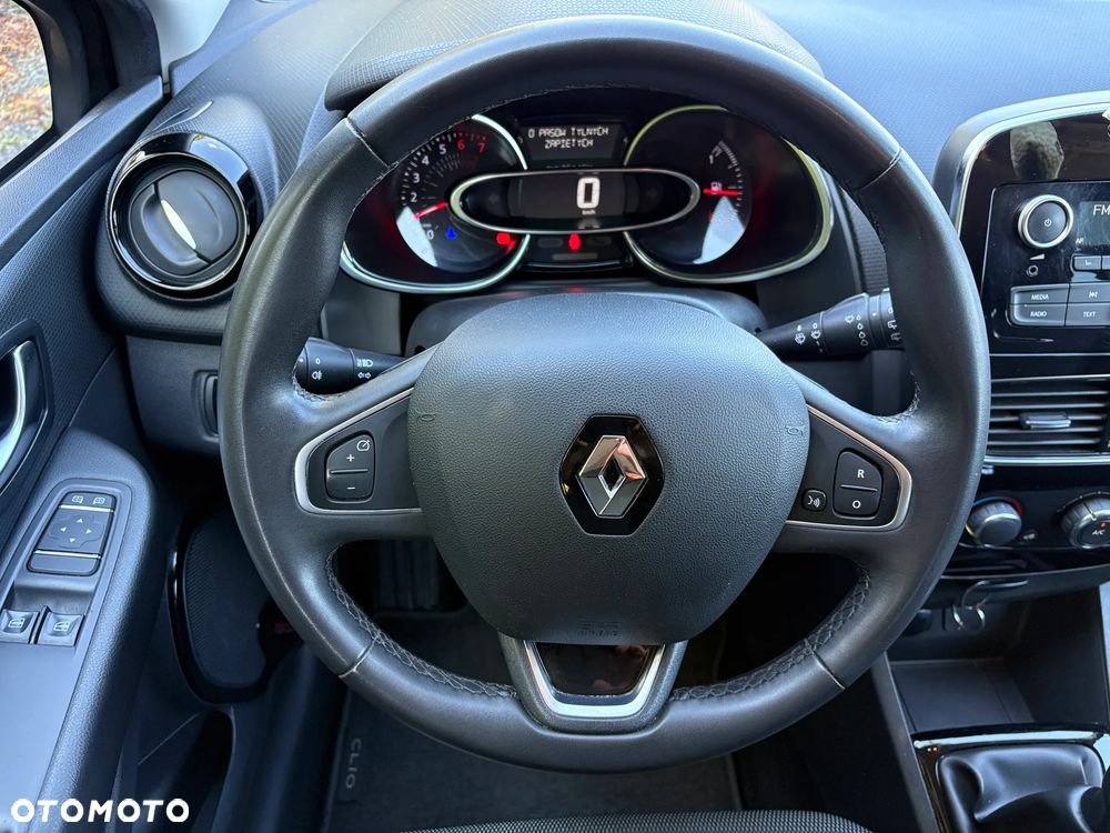Renault Clio - 8