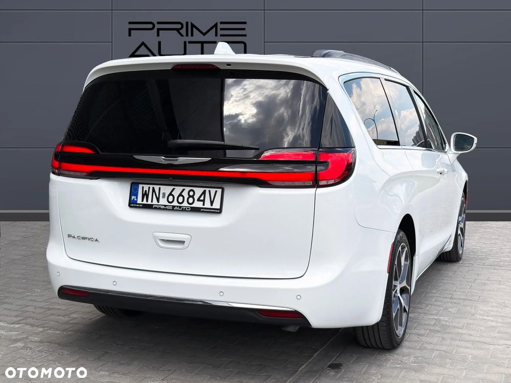 Chrysler Pacifica - 10