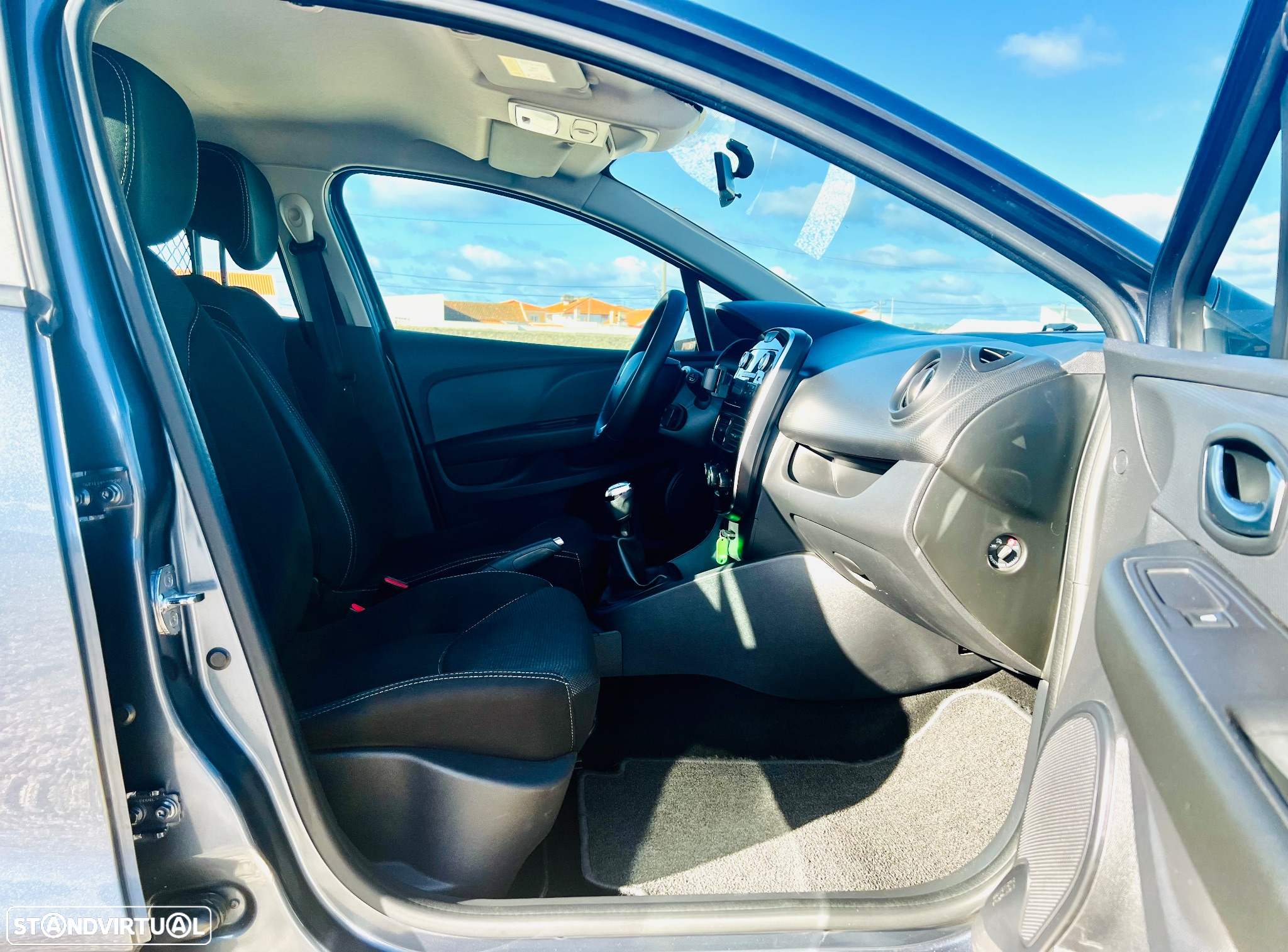 Renault CLIO IV 1.5DCI ZEN AC | IVA DEDUTÍVEL! | 1 DONO - 34