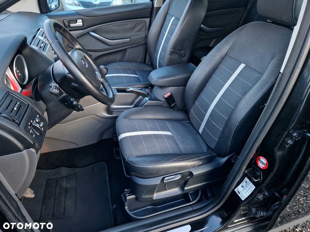 Ford Kuga 2.5 Titanium - 14