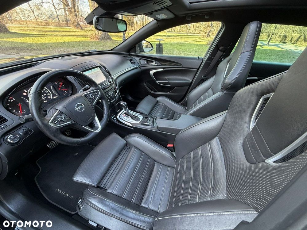 Opel Insignia - 21