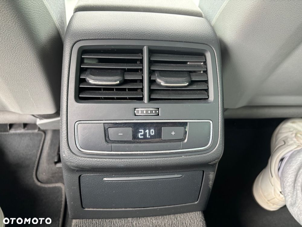 Audi A4 Avant 2.0 TDI - 25