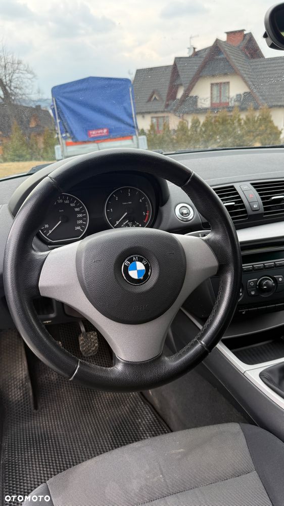 BMW Seria 1 - 18