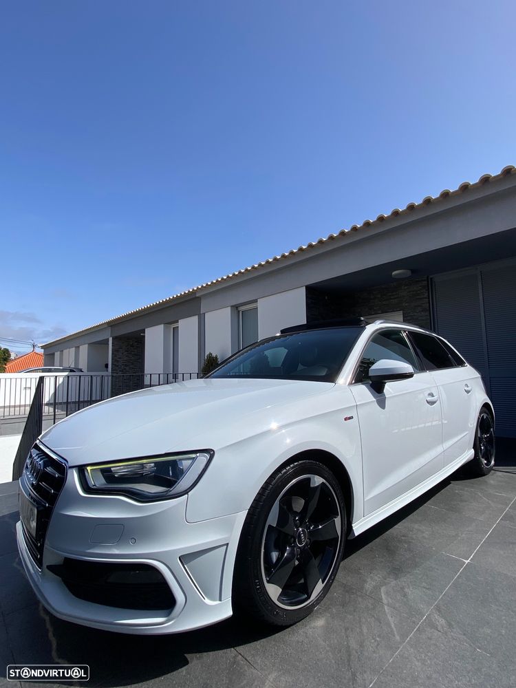 Audi A3 Sportback 2.0 TDI S-line S tronic - 1