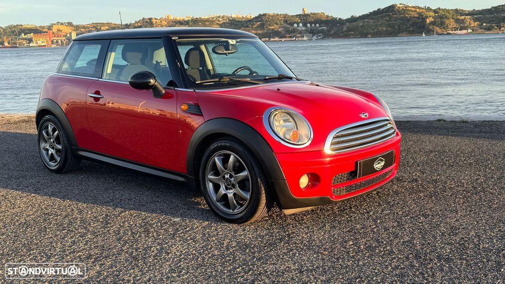 MINI 3 Portas Cooper D - 1