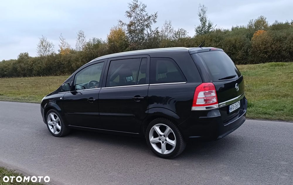 Opel Zafira - 3