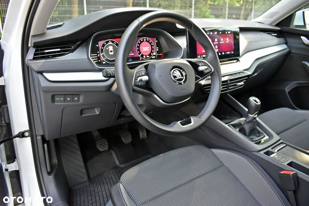 Skoda Octavia 1.5 TSI Selection - 10