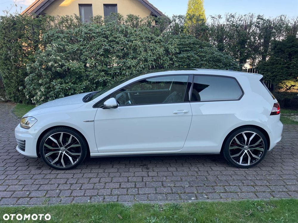 Volkswagen Golf GTD 2.0 TDI SCR DSG - 20