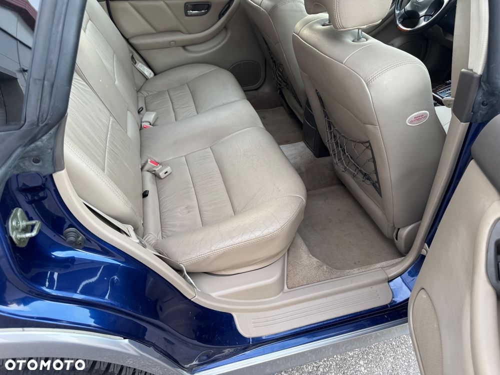 Subaru Outback 3.0 H6 - 22
