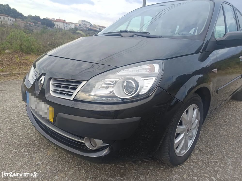 Renault Scénic 1.5 dCi Dynamique S - 4
