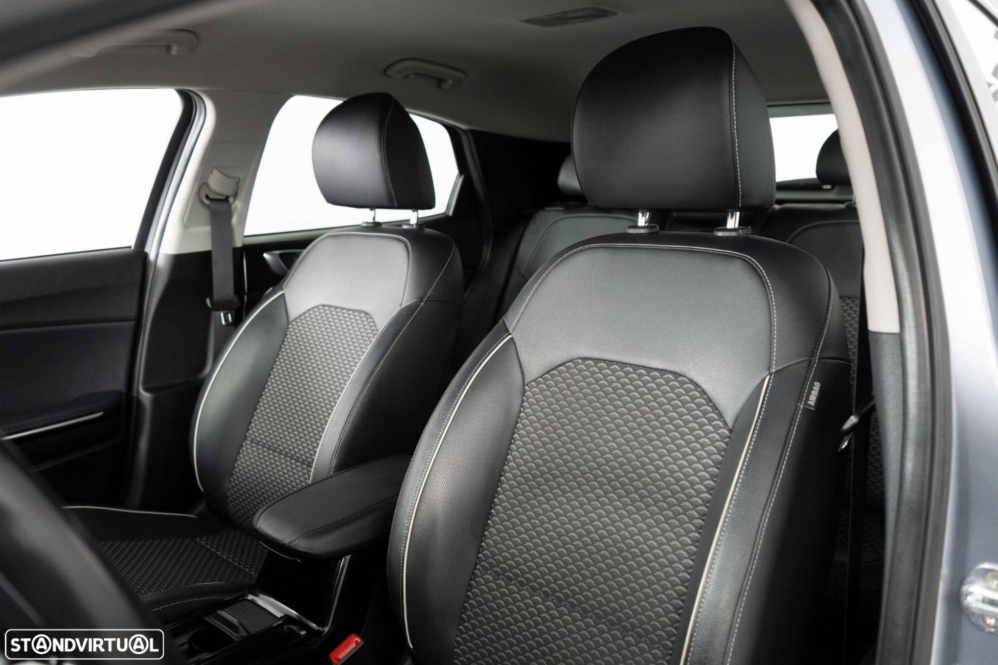 Kia XCeed 1.6 GDi PHEV Drive - 8