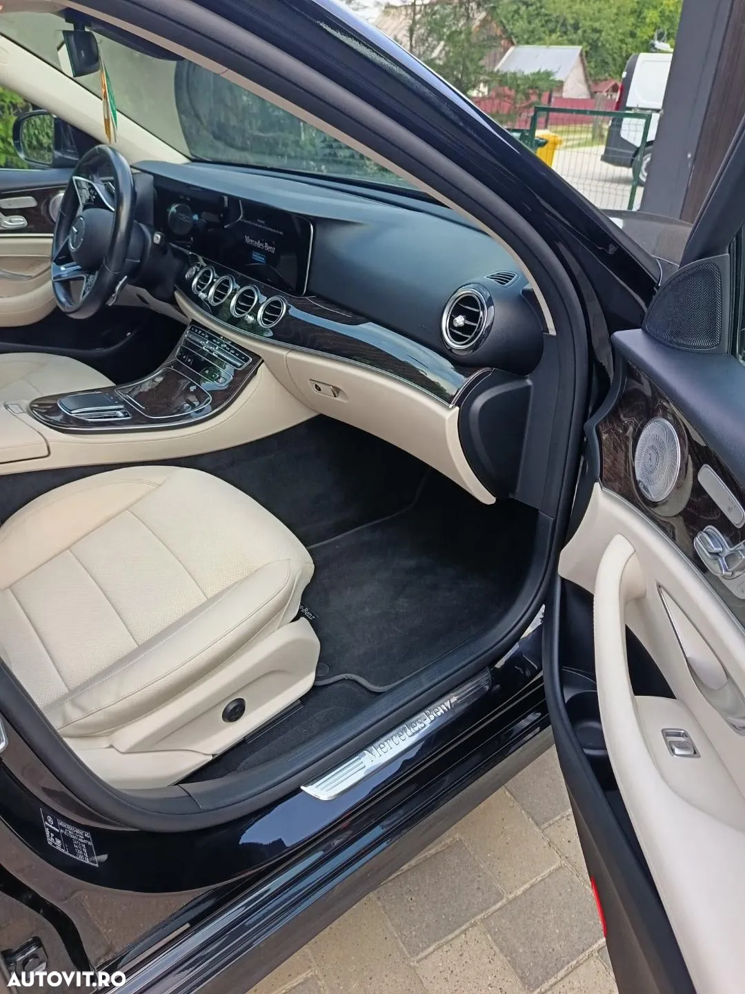 Mercedes-Benz E 220 d 4Matic 9G-TRONIC AMG Line - 5