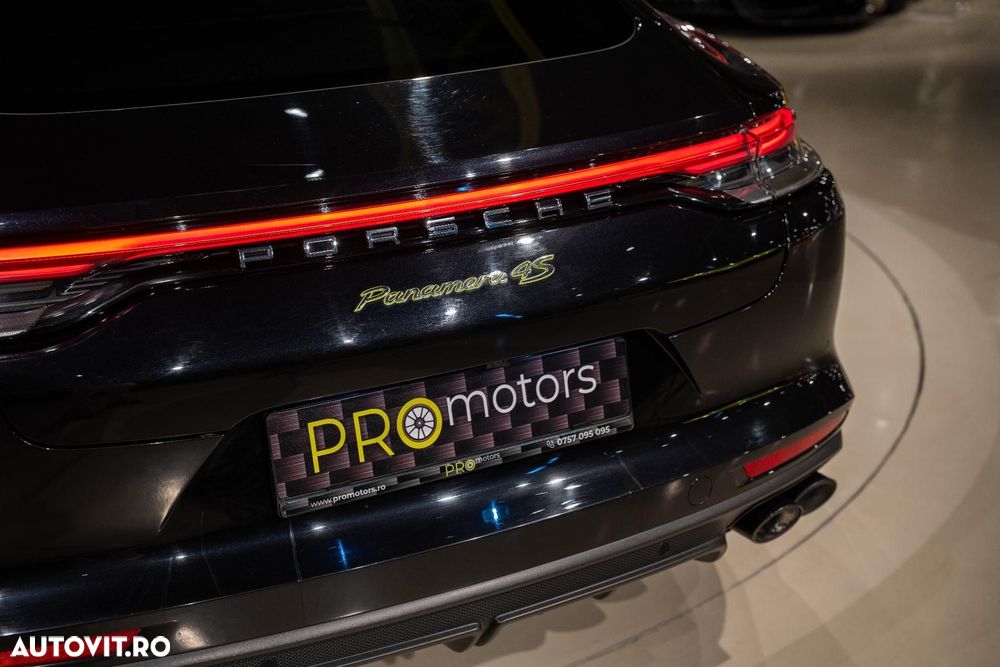 Porsche Panamera - 18