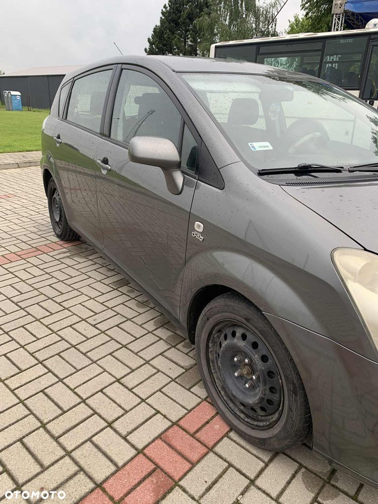 Toyota Corolla Verso - 5