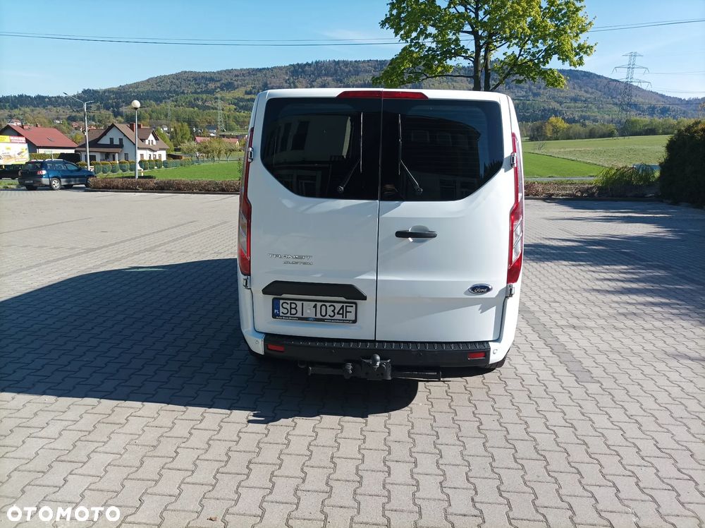 Ford TRANSIT CUSTOM - 8