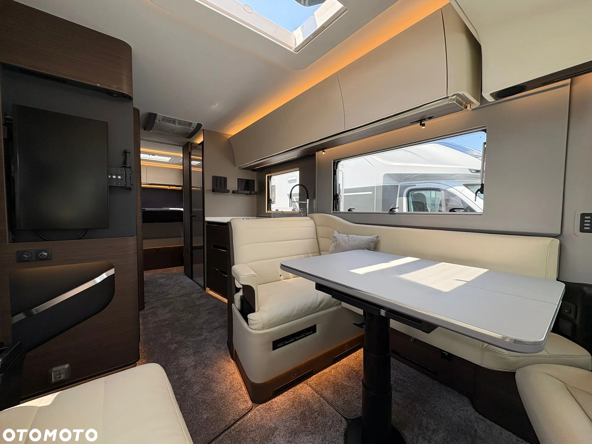 Adria Supersonic 890 LC - 9