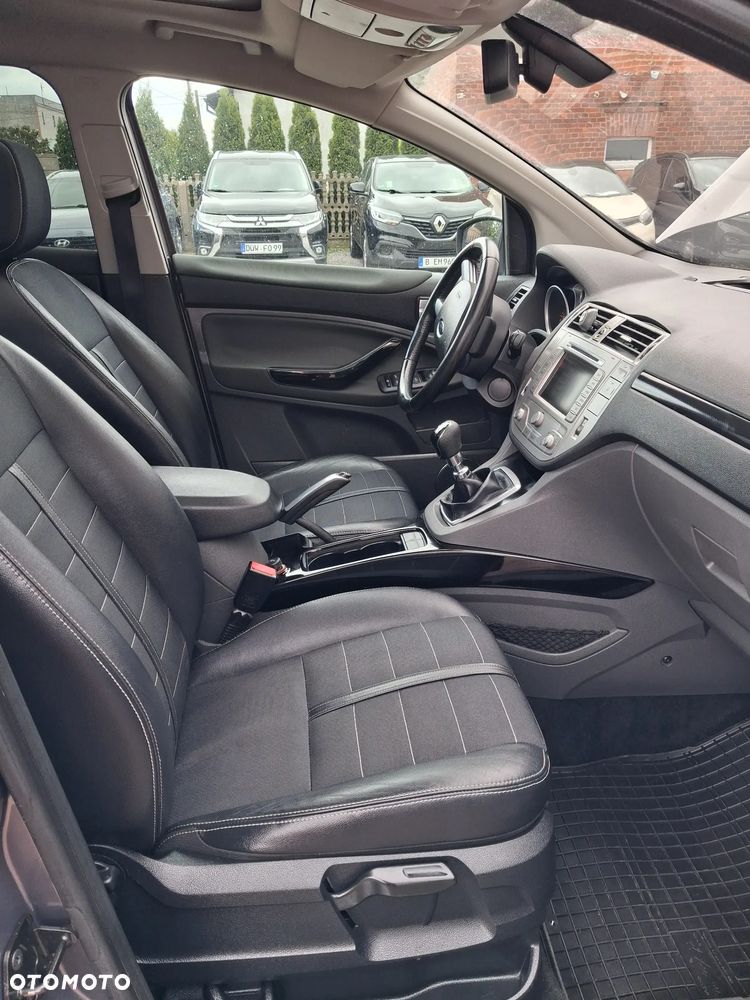Ford Kuga - 16