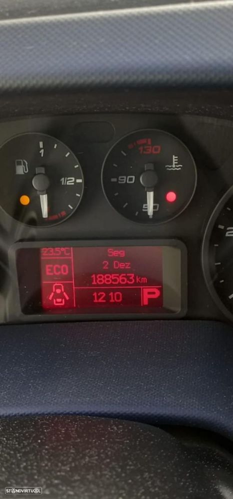 Iveco Daily DAILY VI CAIXA (156CV) - 19