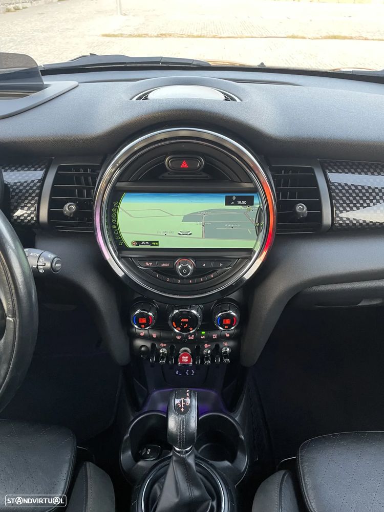 MINI 5 Portas Cooper SD Sport Aut. - 13