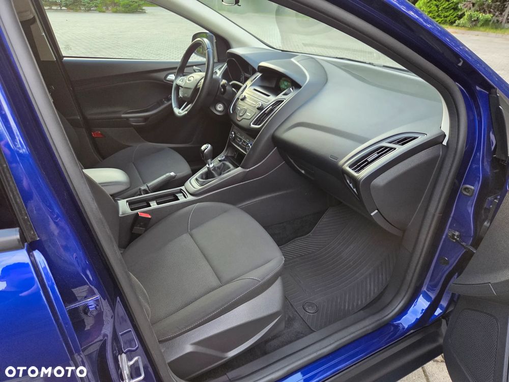 Ford Focus 1.0 EcoBoost Trend - 21