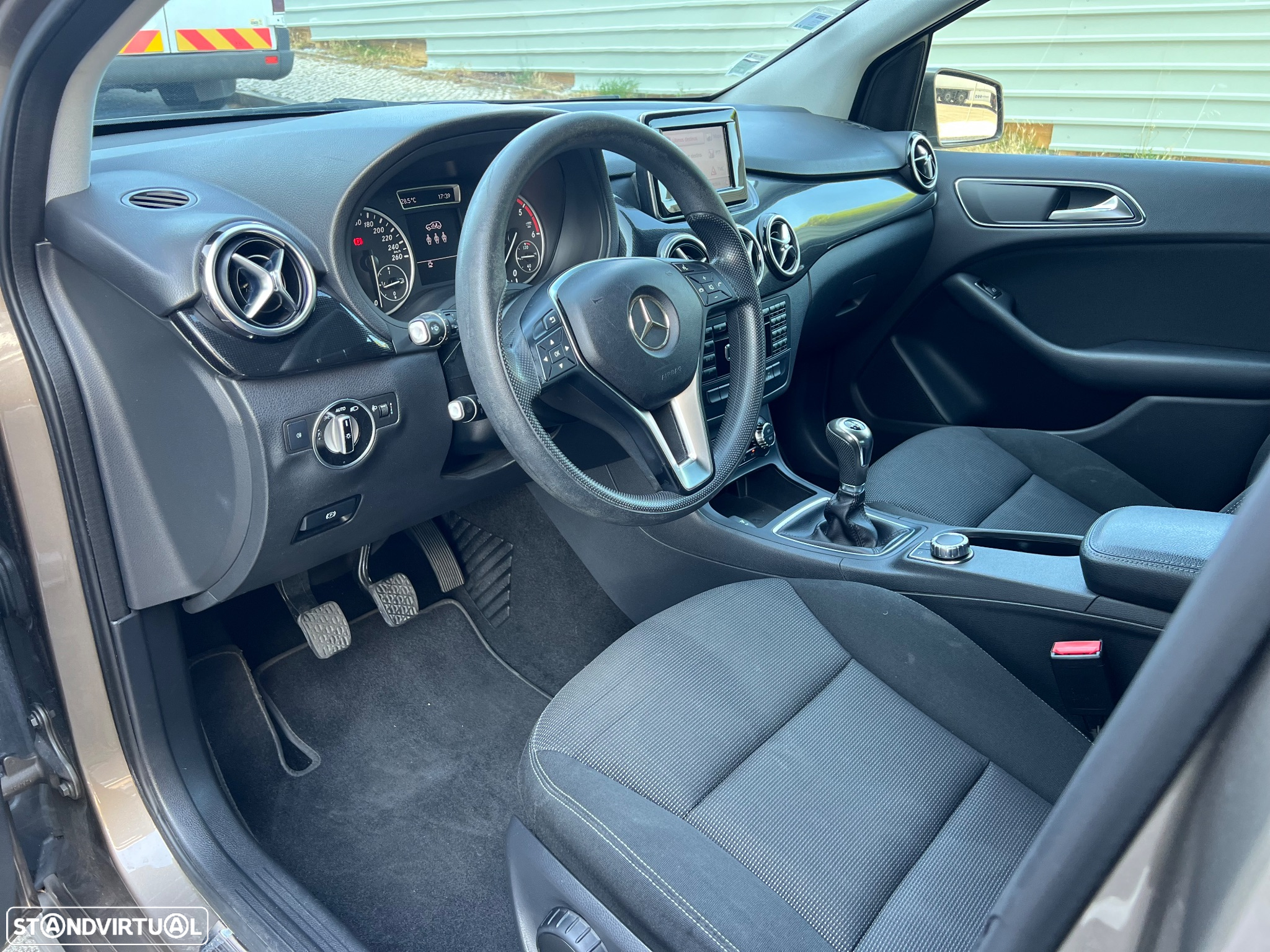 Mercedes-Benz B 180 CDi BlueEfficiency Edition - 15