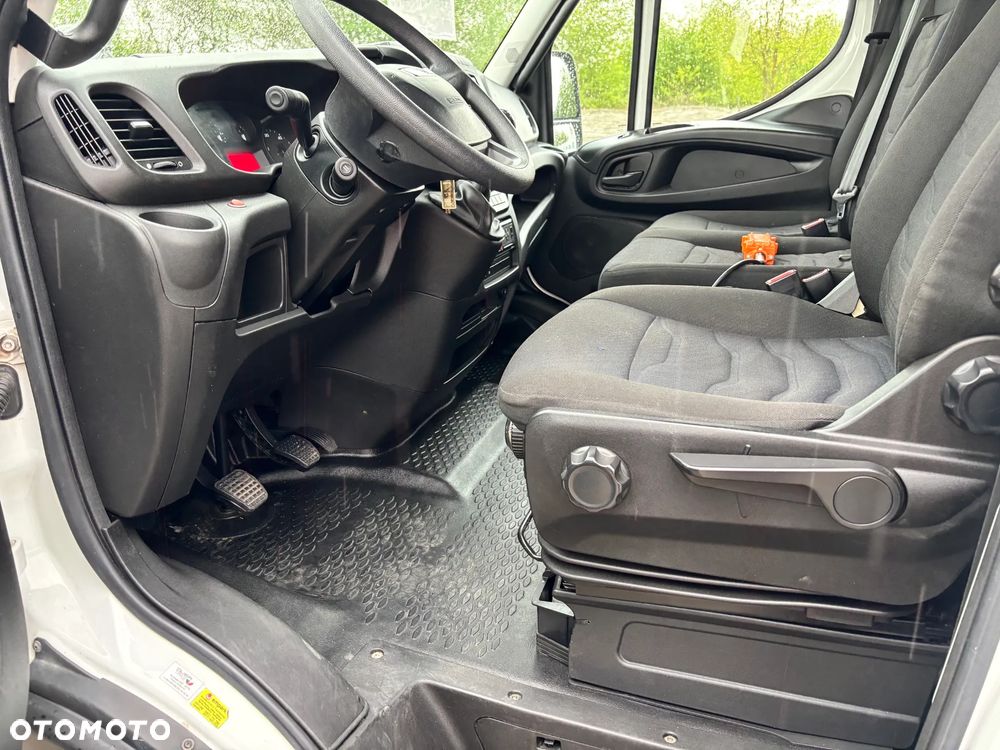 Iveco DAILY 65C15,65C17,65C18,70C15,70C17,70C18,72C15,72C17,72C18 - 7