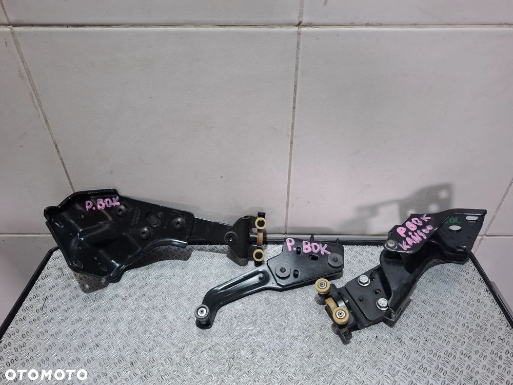 Rolki prowadnice drzwi przesuwnych prawych komplet Renault Kangoo IV 2024 rok - 1