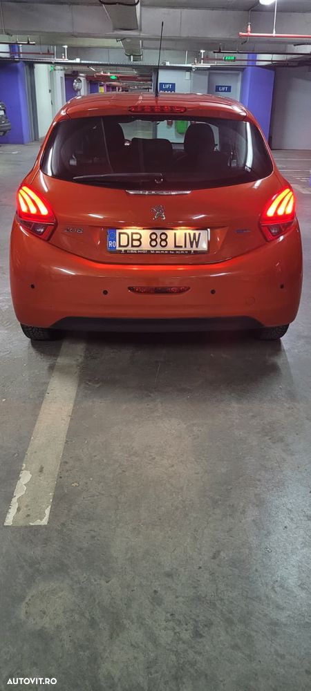 Peugeot 208 1.2 L PureTech Active - 4