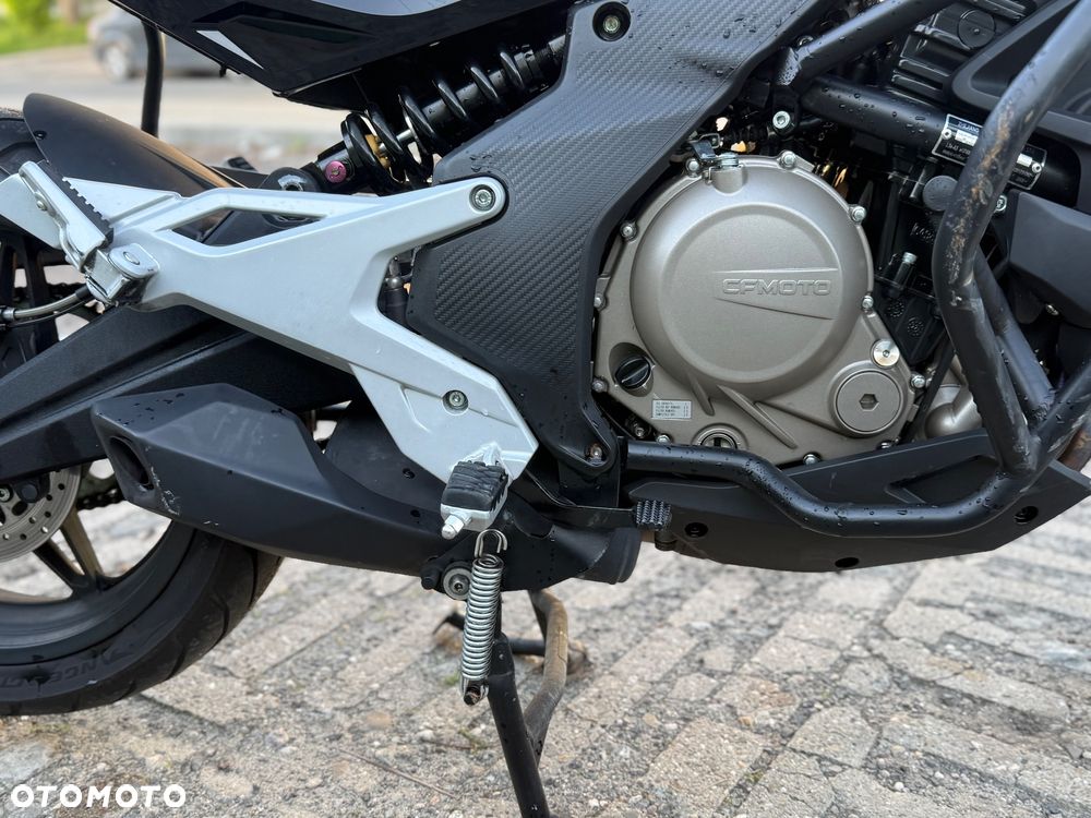 CFMoto 650 MT - 22