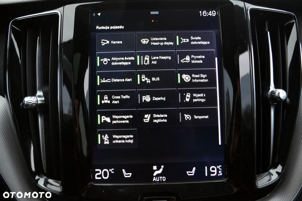 Volvo XC 60 T5 AWD R-Design - 26