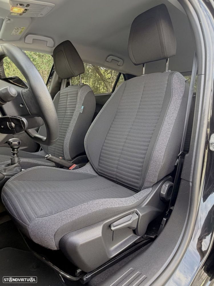 Peugeot 2008 1.2 PureTech Signature - 37