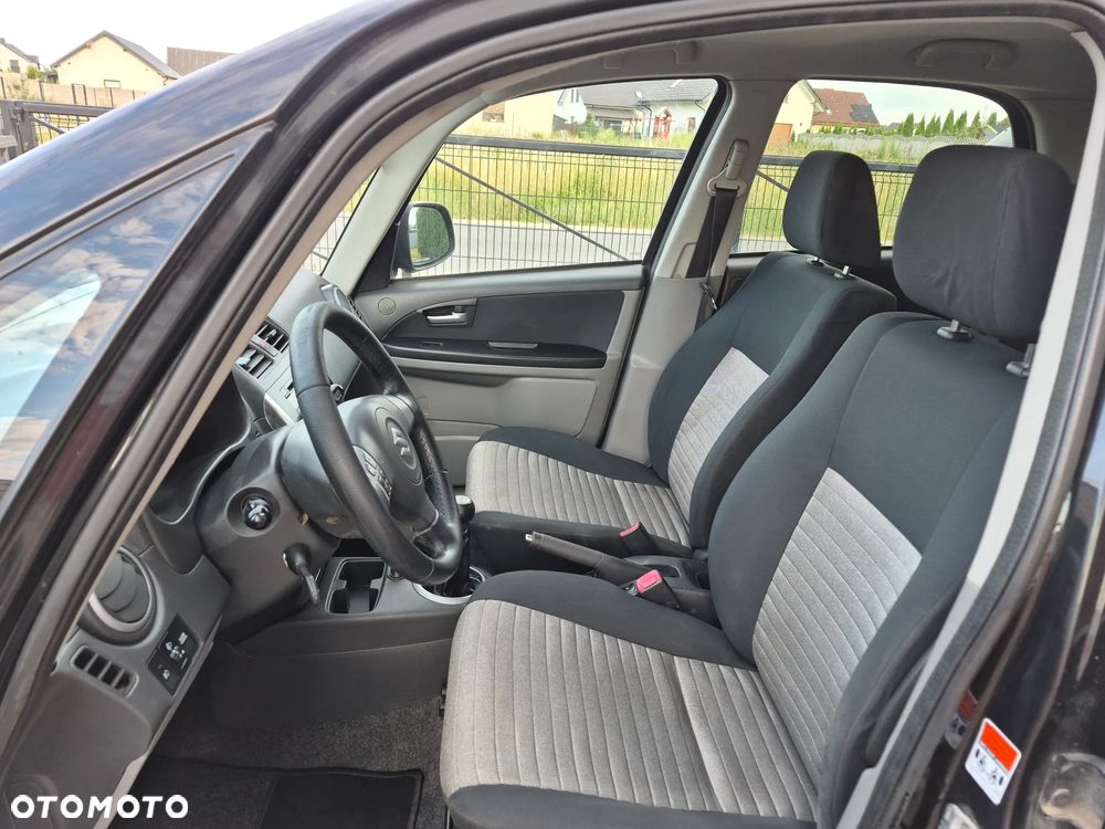 Suzuki SX4 1.6 VVT 4x4 Comfort - 10